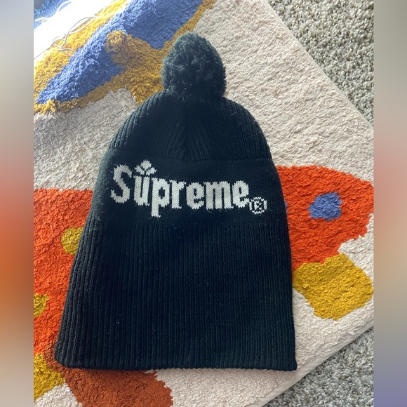 Supreme toque - Picture 5 of 5